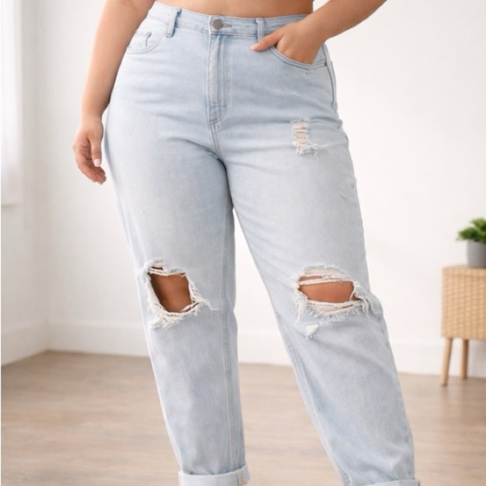 wild fable Light‎ Blue Distressed high waisted mom Jeans